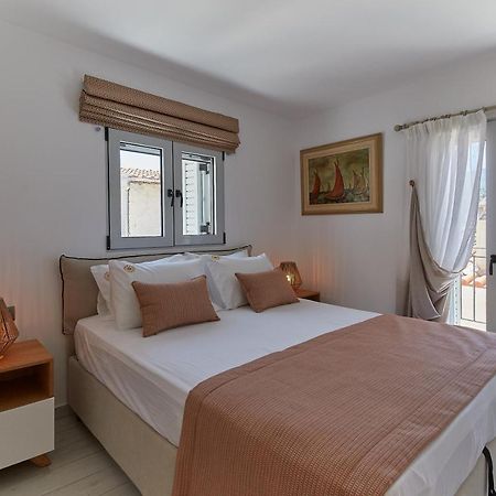 Villa Euphoria House Poros Town Exterior foto